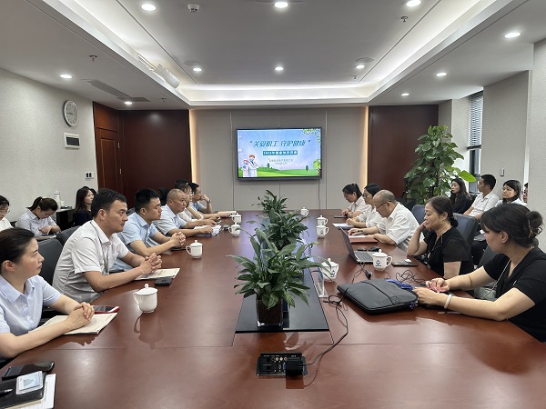 安徽鹽業(yè)地產集團工會開展“關愛職工 守護健康”知識講座